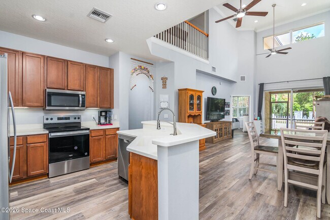 Building Photo - 206 Tin Roof Ave