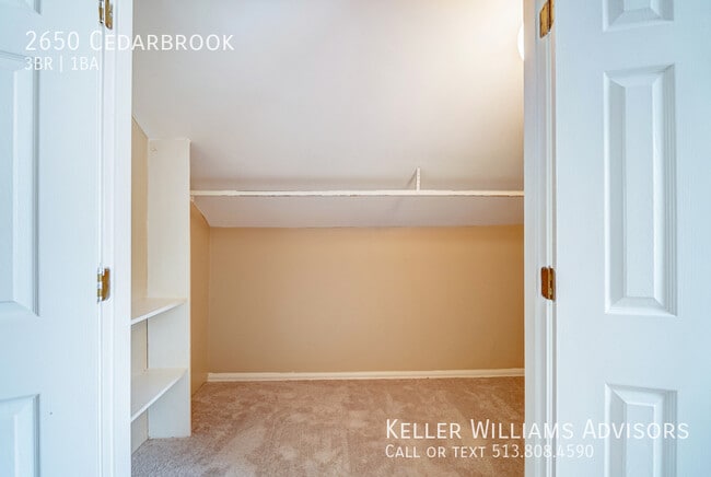 Building Photo - 2650 Cedarbrook-