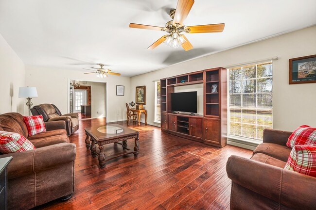 Building Photo - 139 Nantachie Dam