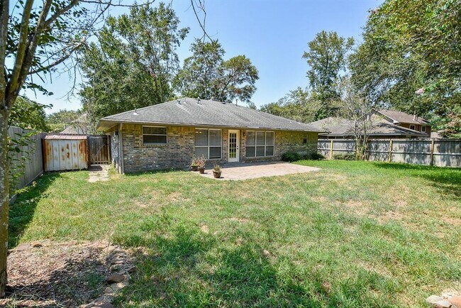 Building Photo - 4018 Bassingham Dr