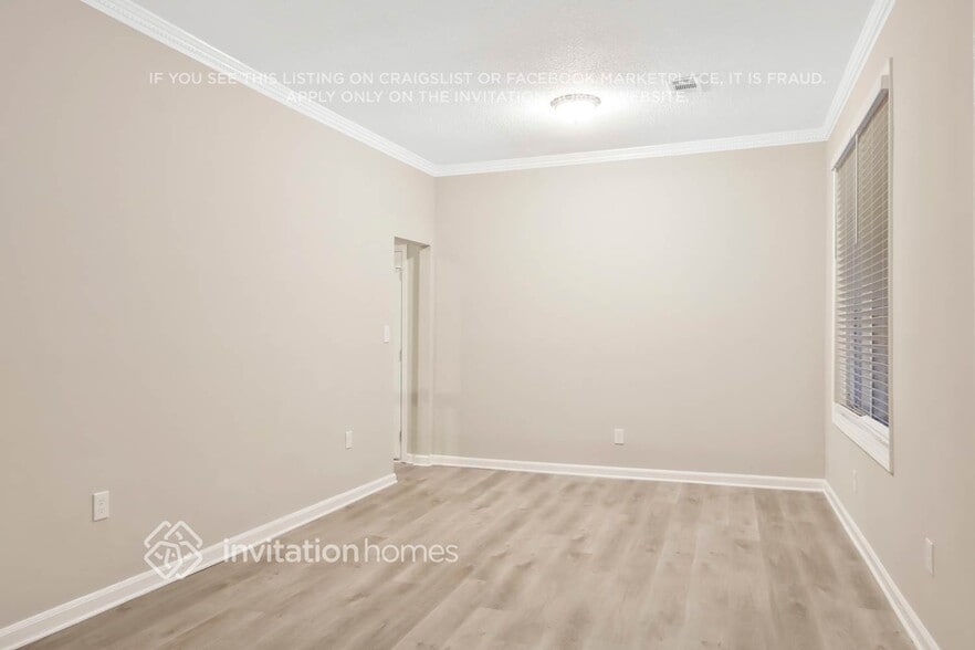 Building Photo - 3382 Saxony Way