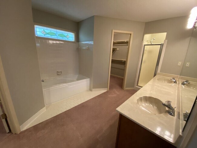 Building Photo - 3 BEDROOM 2 BATHROOM MEMPHIS RENTAL HOME