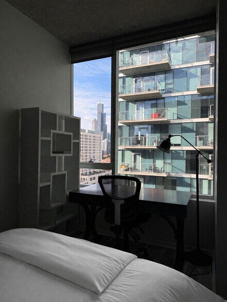 Building Photo - 1345 S Wabash Ave