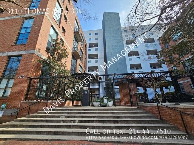 Building Photo - Loft in Uptown