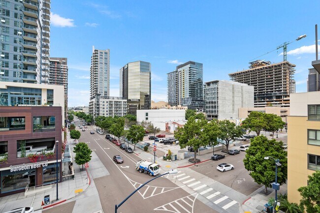 Building Photo - Little Italy Fully Furnished 1 Bedroom! Av...