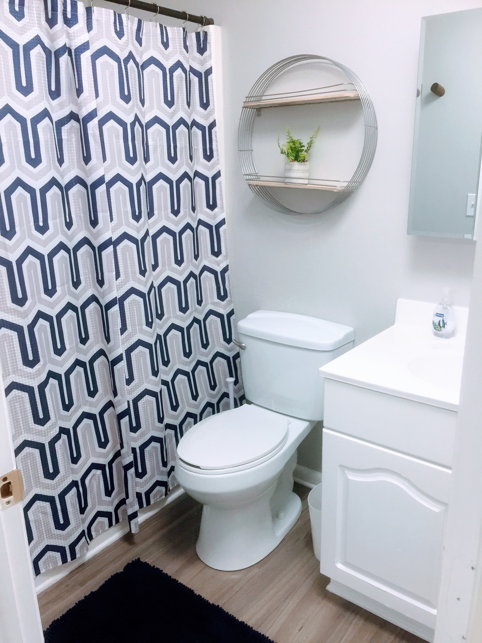 Bathroom - 3124 US HWY 441 SE
