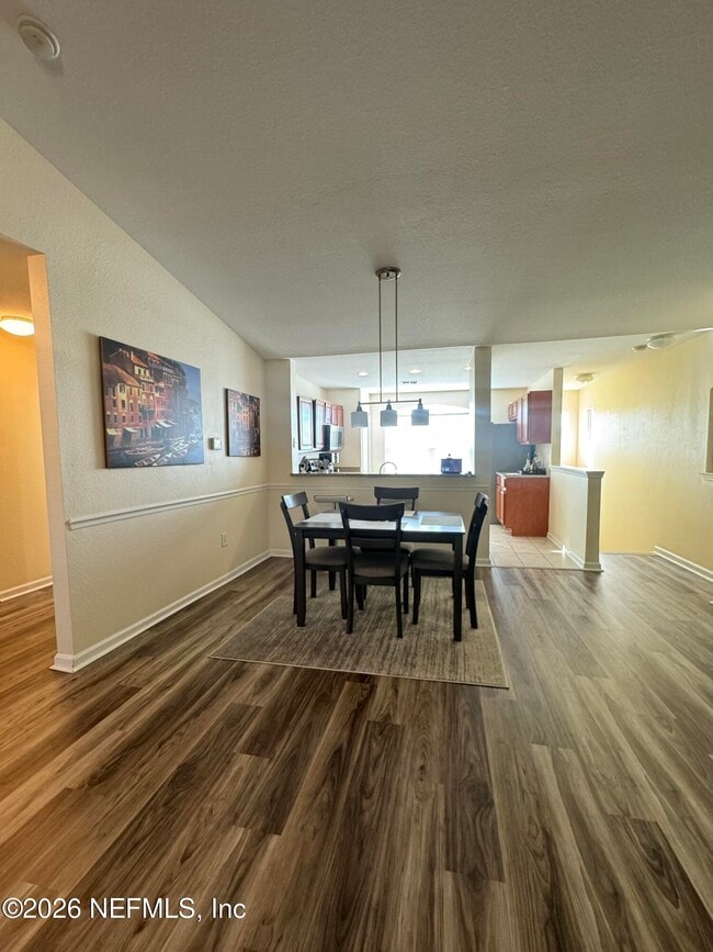 Building Photo - 10200 Belle Rive Blvd