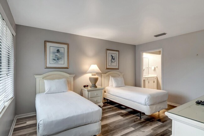 Building Photo - 290 Sandestin Blvd W