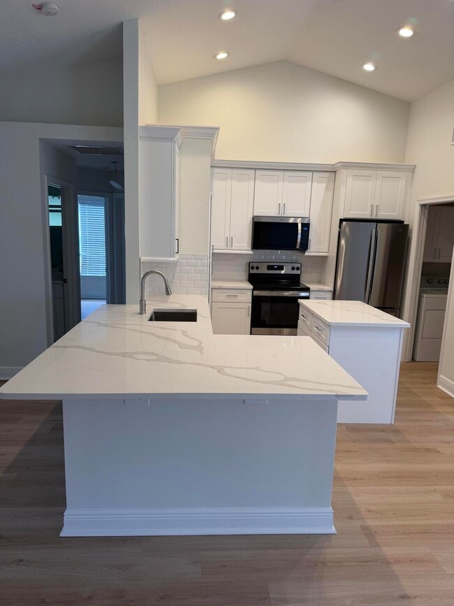 Building Photo - 14307 80th Ln N