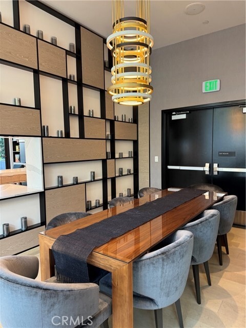 Building Photo - 400 S Broadway