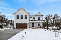 Building Photo - Spacious New Build in Quiet Glenmont / Silver Spring - Available Now