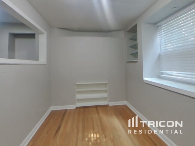 Building Photo - 230 Ashbury Ct