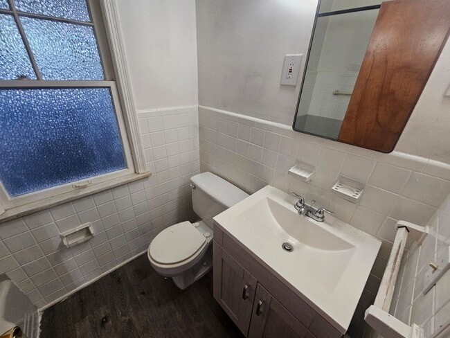 Building Photo - Spacious 3-Bedroom, 2-Bath South Euclid Home!