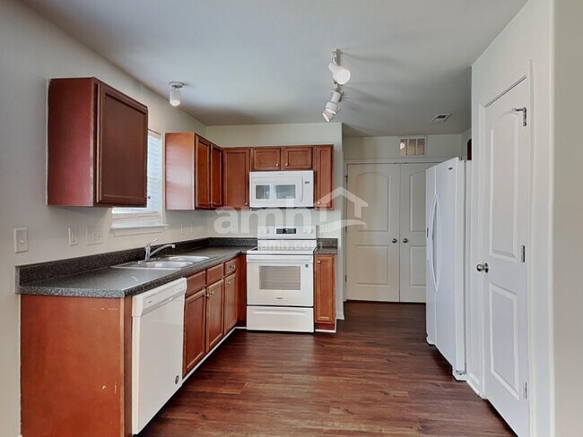 Building Photo - 2504 Tulip Poplar Cir