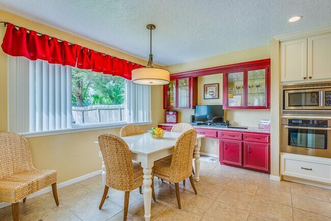Building Photo - Zoned to CLHS! Updated One Story 4BR Home!