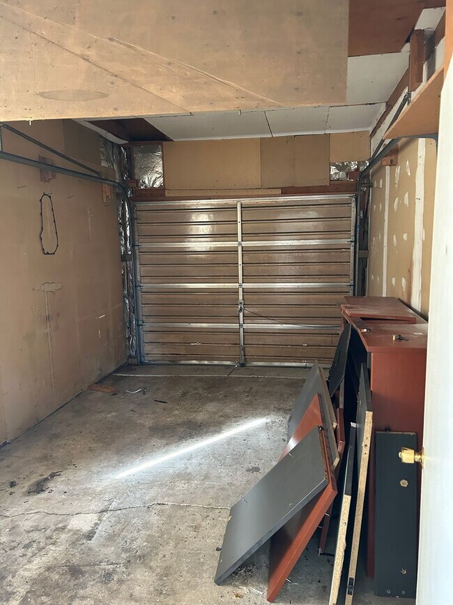 Building Photo - **SPARKS SINGLE STORY HOME**