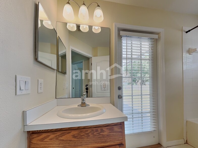 Building Photo - 3607 Harvest Orchard Dr