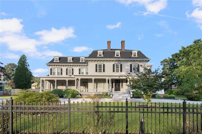 Building Photo - 412 Bellevue Ave