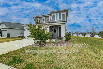 Building Photo - 2609 Village Lakes Blvd