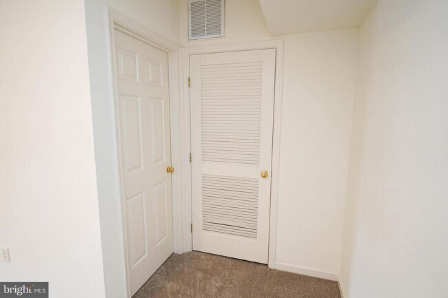 Building Photo - 38116 E Chester Ln