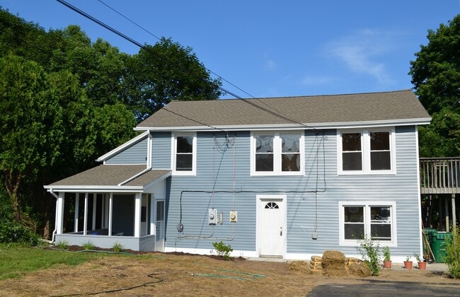 Primary Photo - 9 Miner Ave