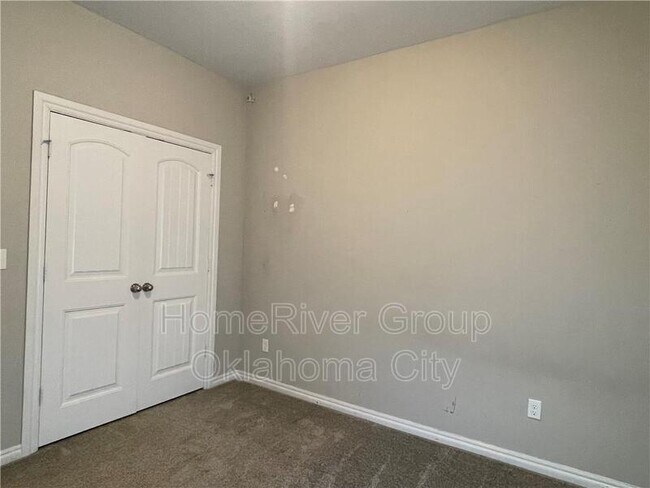 Building Photo - 8716 SW 66th Pl
