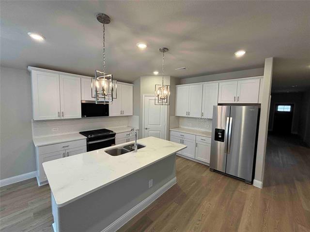 Building Photo - 1023 Emberwood Dr