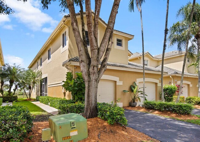 Building Photo - 2361 Pasadena Way