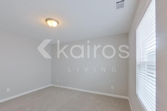 Building Photo - 7355 Foggy River Dr