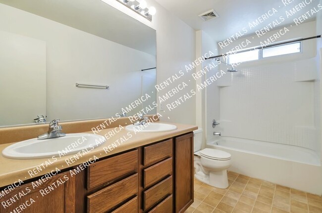 Building Photo - 2834 W Duskywing Dr