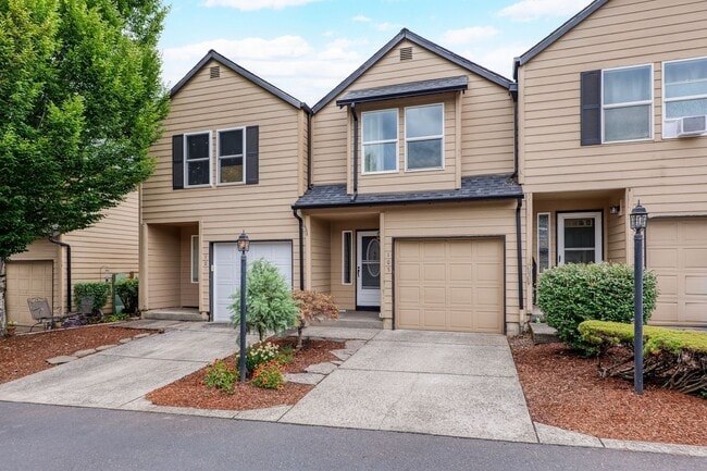 Primary Photo - Updated 2 Bedroom/2.5 Condo w/garage