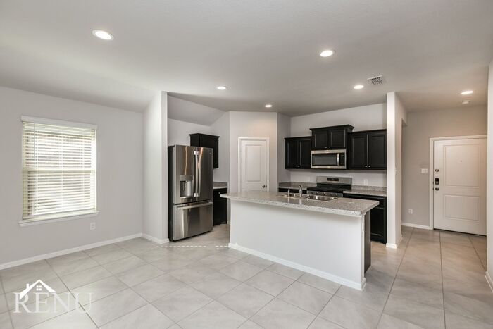 Building Photo - 16428 Marinette Ct