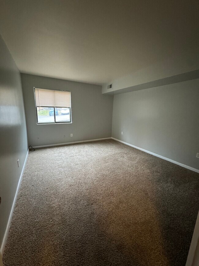 Building Photo - THE VILLAGES SOUTH 310