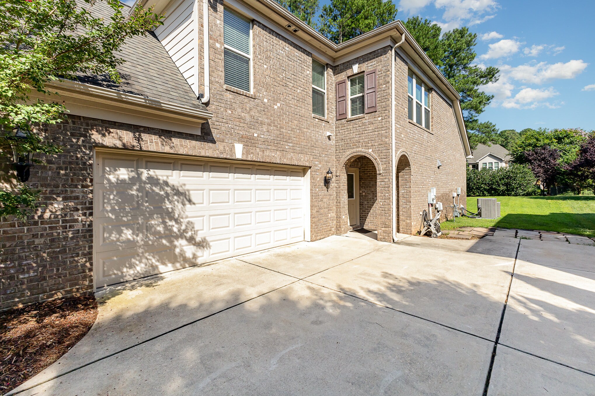 Building Photo - 9909 Woodland Watch Ct