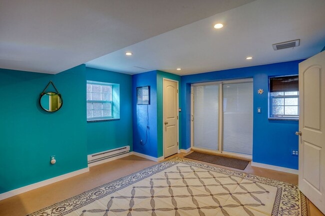 Building Photo - Just What You Have Been Looking For a Single Family Ranch in a Quaint Country Setting