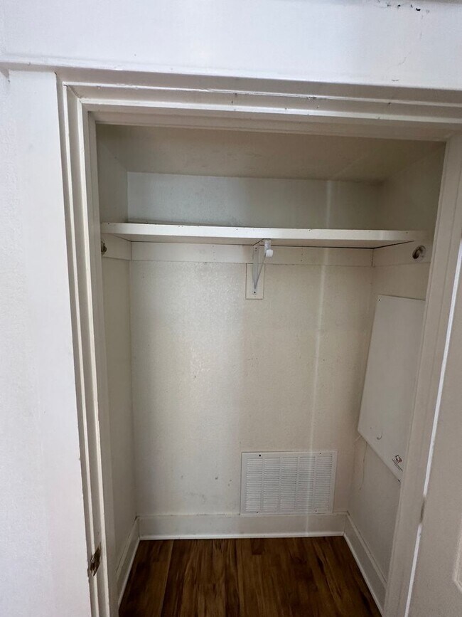 Building Photo - 994 14th St