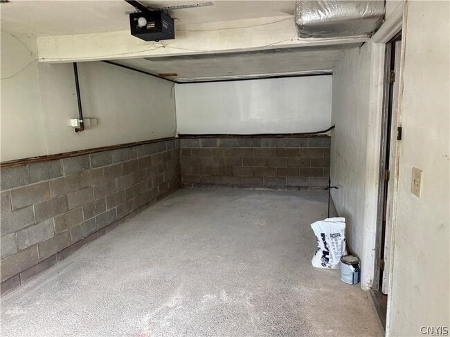 Building Photo - 8265 Warbler Way