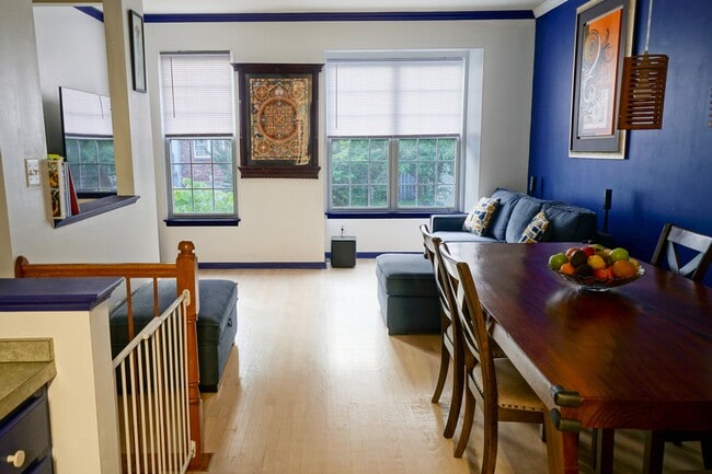 Building Photo - 8538 Towne Manor Ct