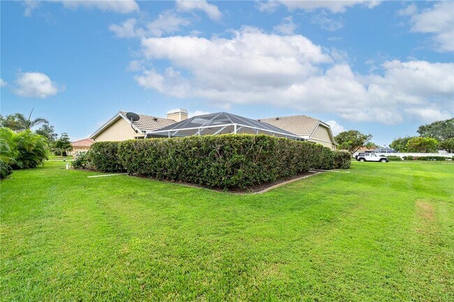Building Photo - 5828 Sandy Pointe Dr