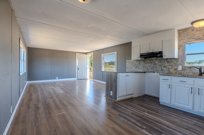 Building Photo - 125 Rd 5814