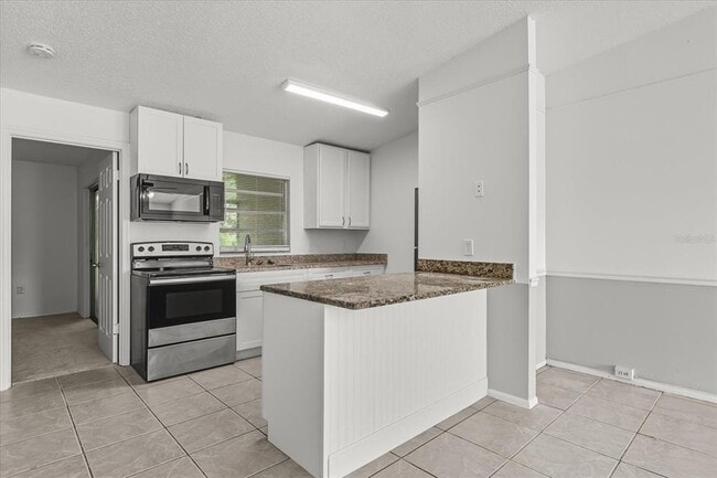 Building Photo - 1222 Woodman Way