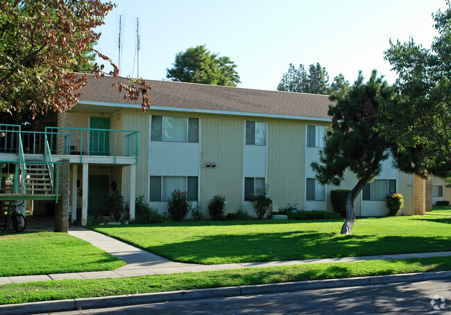 Building Photo - Kearney Cooley Plaza