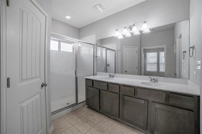 Building Photo - 925 Centerra Hills Cir