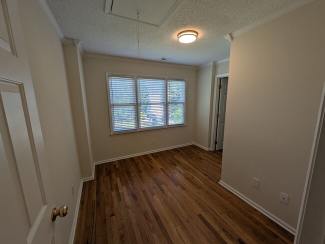 Building Photo - 2251 Nettlebrook Dr