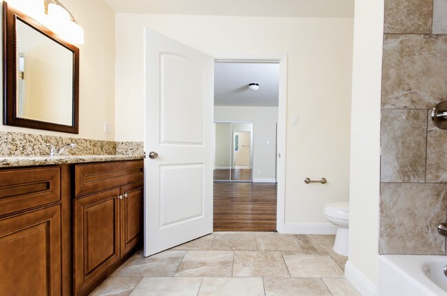 Master Bathroom - 1312 S Victoria Ave