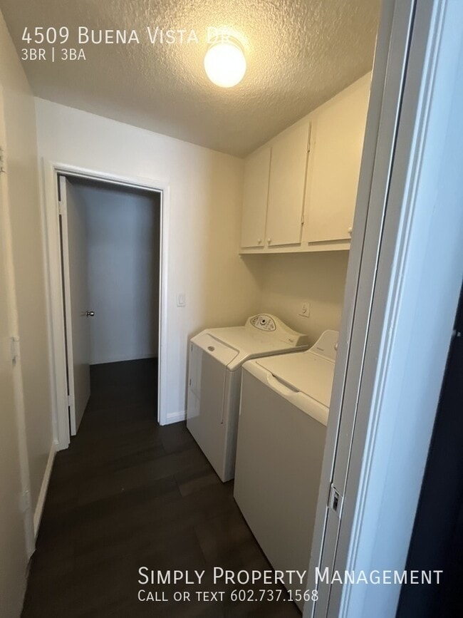 Building Photo - 4509 Buena Vista Dr