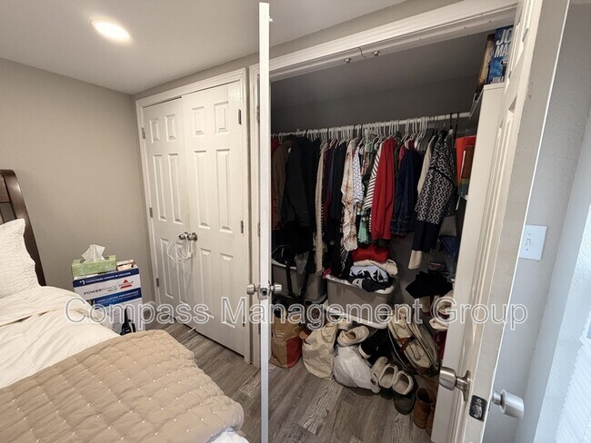 Building Photo - 4917 Andersonville Hwy