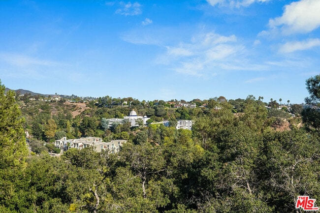 Building Photo - 17390 Tramonto Dr