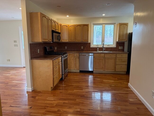 Building Photo - 26 Old Faith Rd