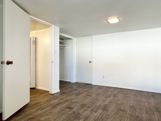 Building Photo - 305 N 100 W